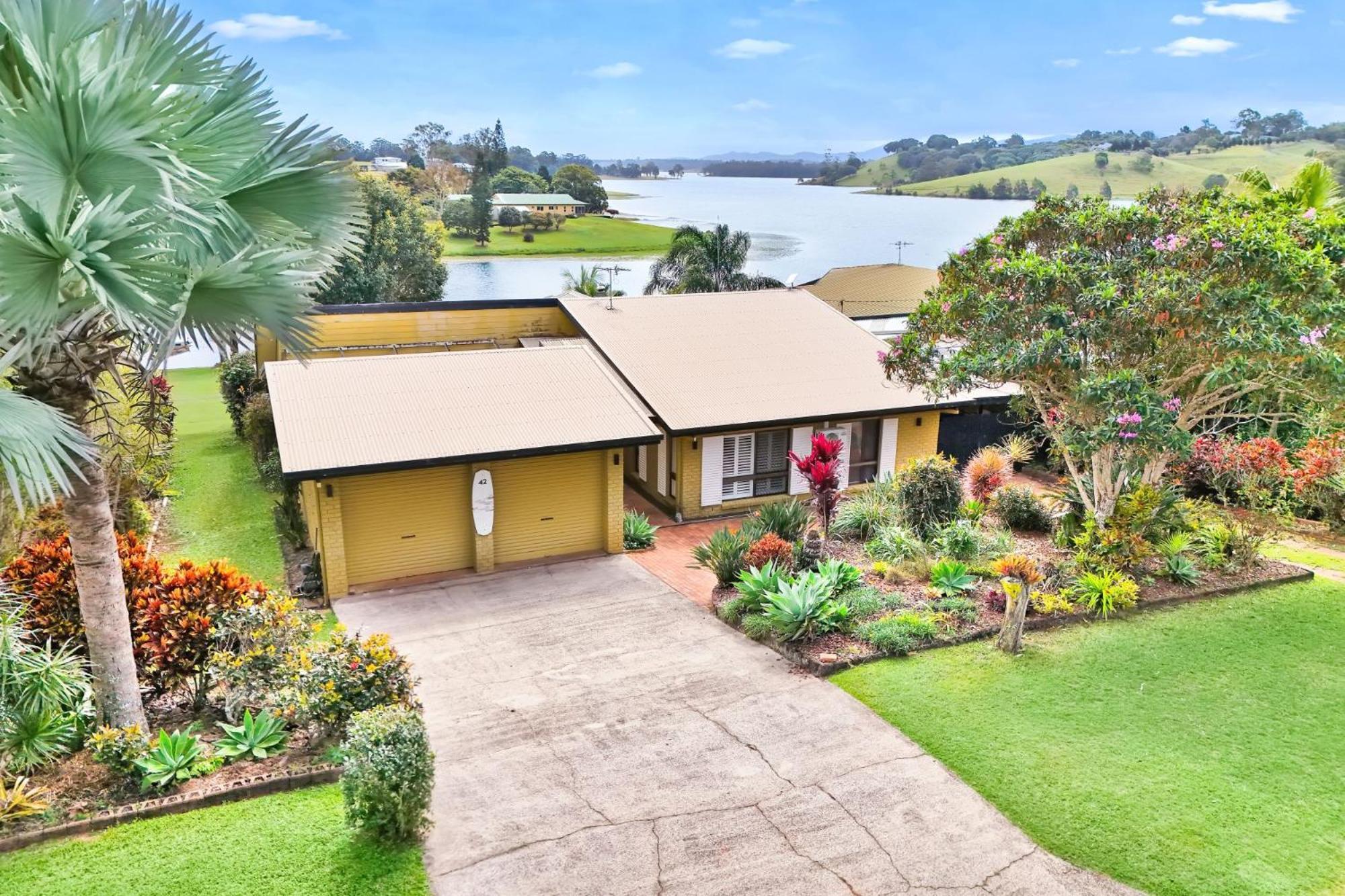 Lakeside Tinaroo Only 2.5Km From Yungaburra Town Villa Exterior foto