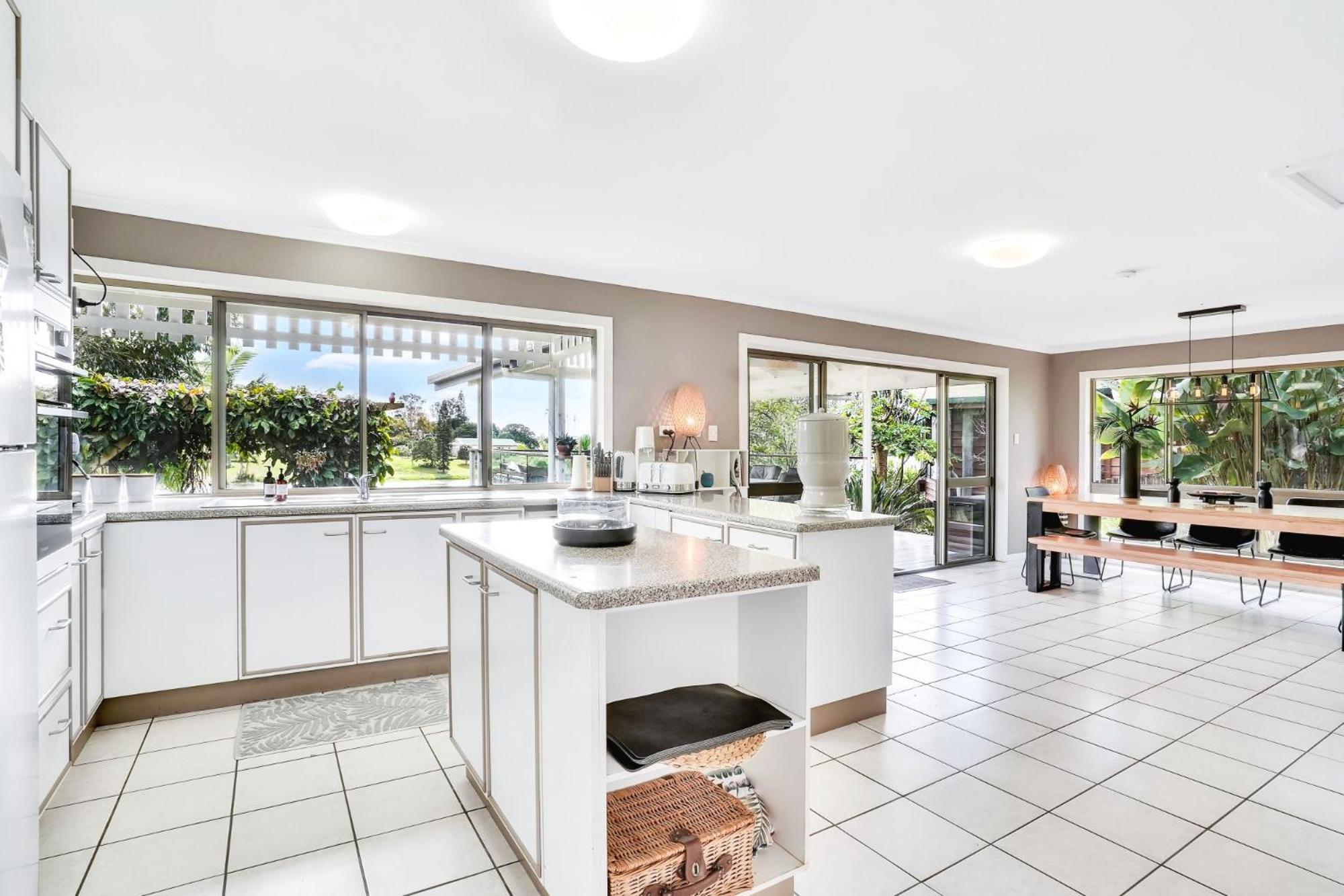 Lakeside Tinaroo Only 2.5Km From Yungaburra Town Villa Exterior foto